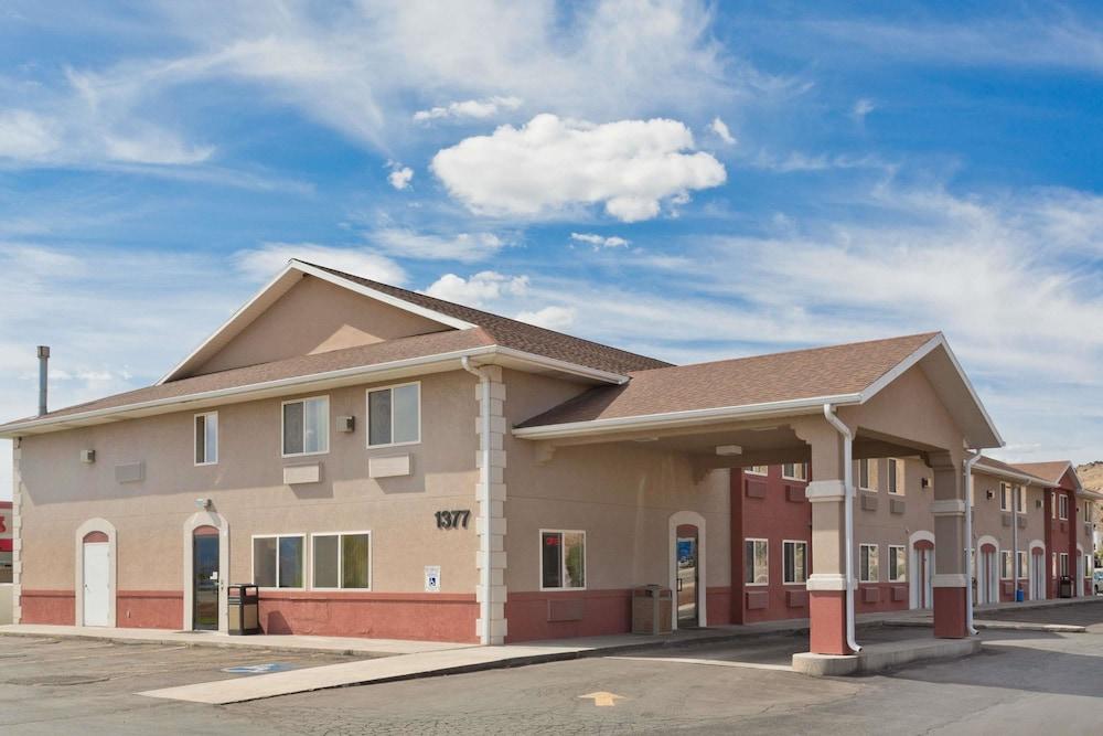 Hotel Super 8 by Wyndham Richfield UT Exterior foto